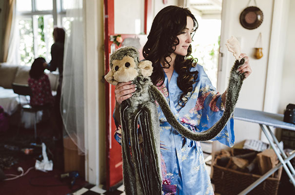 new-zealand-wedding-photographer-barn-boho-diy-bride10