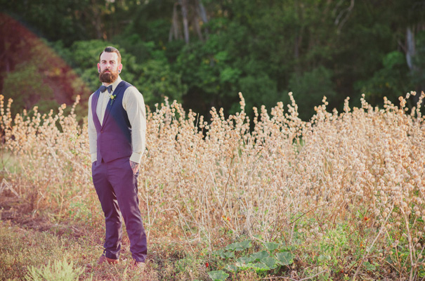rock-n-roll-retro-vintage-bride-bright-backyard-wedding22