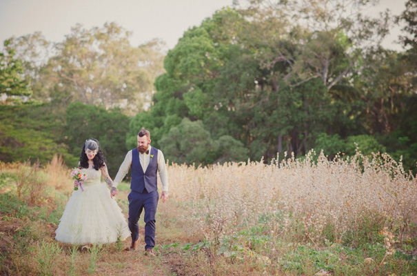 rock-n-roll-retro-vintage-bride-bright-backyard-wedding24