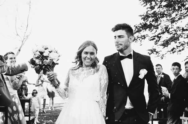 byron-bay-rue-de-seine-harvest-cafe-wedding-bride-photographer17