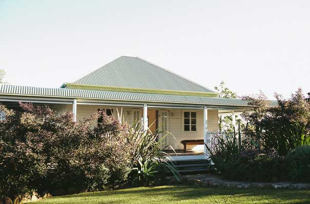 byron-bay-rue-de-seine-harvest-cafe-wedding-bride-photographer22