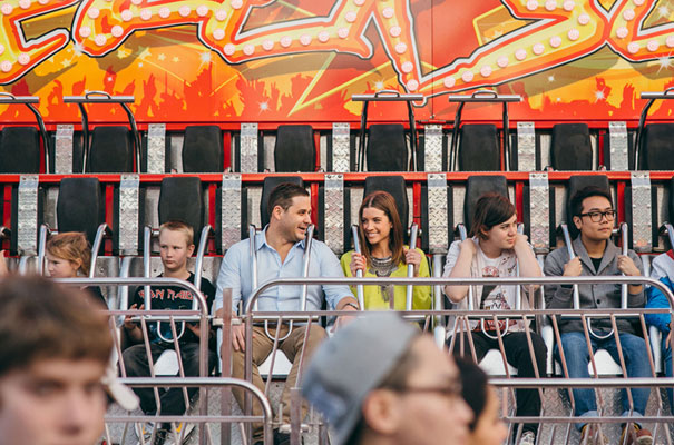 circus-country-fair-ekka-engagement-photo-shoot-ideas16
