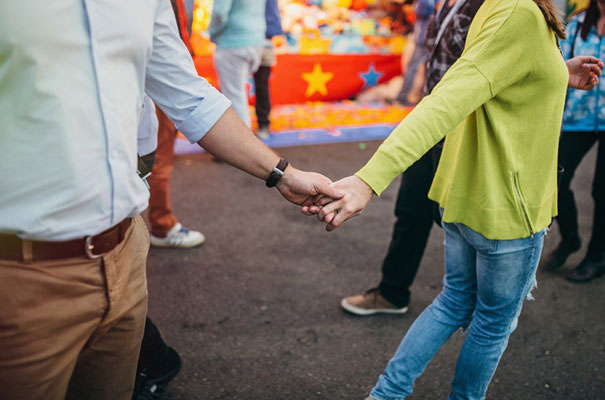 circus-country-fair-ekka-engagement-photo-shoot-ideas27