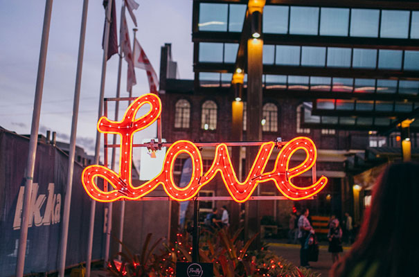 circus-country-fair-ekka-engagement-photo-shoot-ideas28
