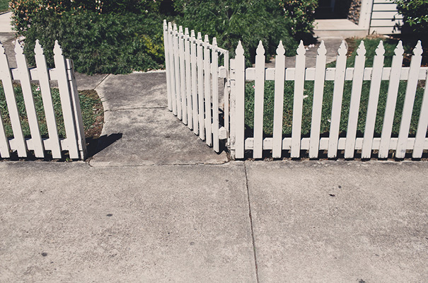 country-victoria-wedding-long-table-bright-inspiration2