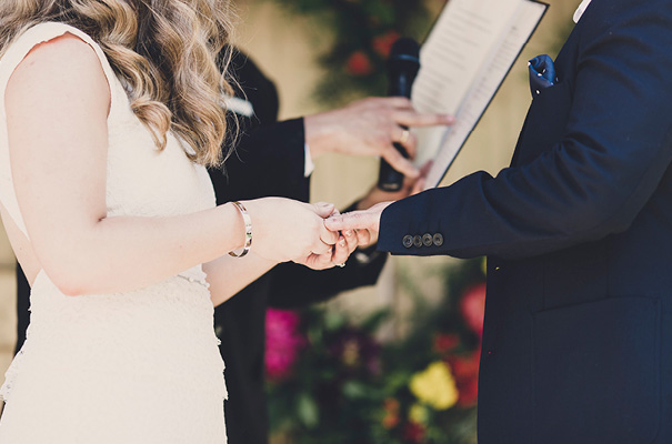 country-victoria-wedding-long-table-bright-inspiration25