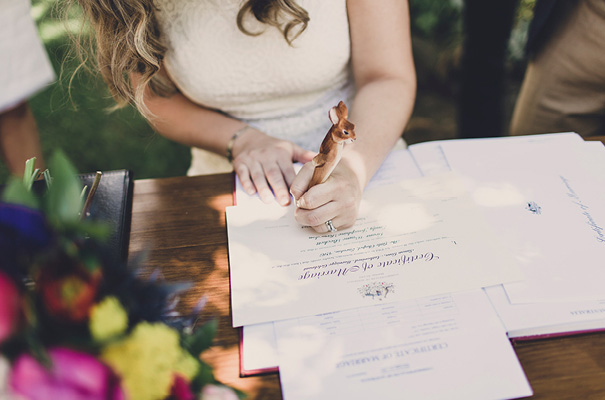 country-victoria-wedding-long-table-bright-inspiration28