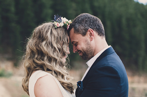 country-victoria-wedding-long-table-bright-inspiration39