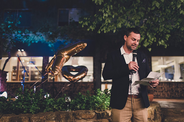 country-victoria-wedding-long-table-bright-inspiration86