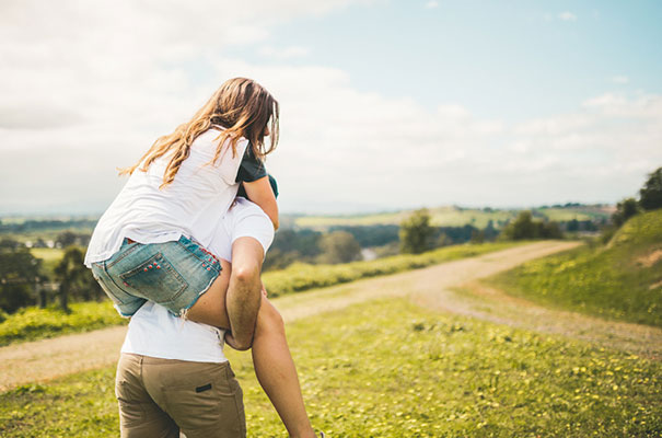 engagenent-shoot-natural-wedding-photographer14