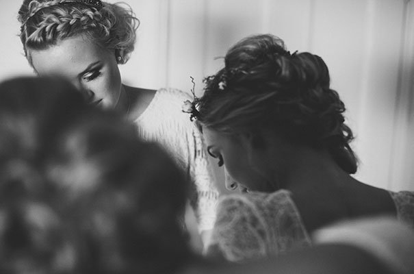 queensland-farm-wedding-anna-campbell-bride14