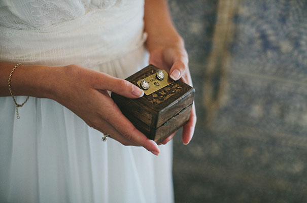 queensland-farm-wedding-anna-campbell-bride15