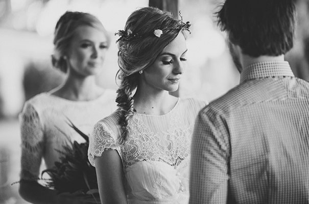queensland-farm-wedding-anna-campbell-bride27
