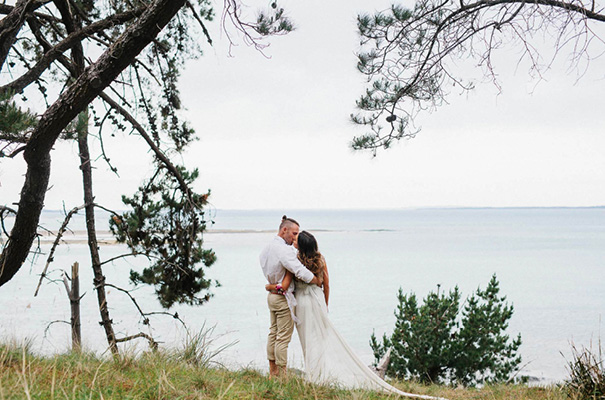 barefoot-sandals-anna-campbell-wedding-dress13