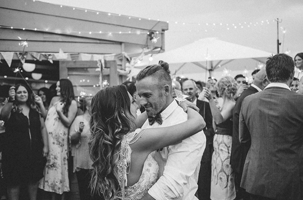 barefoot-sandals-anna-campbell-wedding-dress30