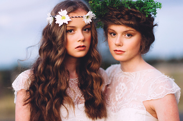 boho-gypsy-garden-outdoor-relaxed-wedding-inspiration-daisies-yellow23