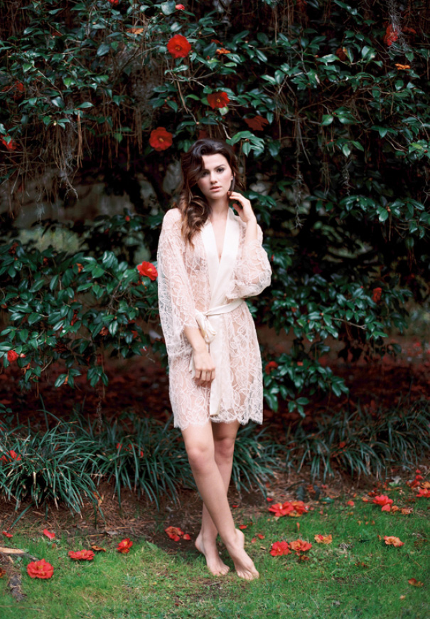 bridal-lingerie-boudoir-wedding-lace-robe-bridal-party3