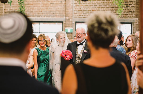 lara-hotz-sun-studios-fun-cool-jewish-wedding15
