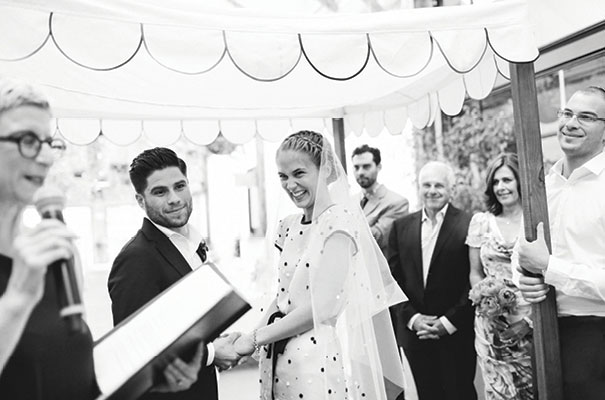 lara-hotz-sun-studios-fun-cool-jewish-wedding16
