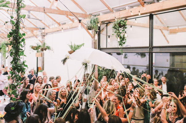 lara-hotz-sun-studios-fun-cool-jewish-wedding23