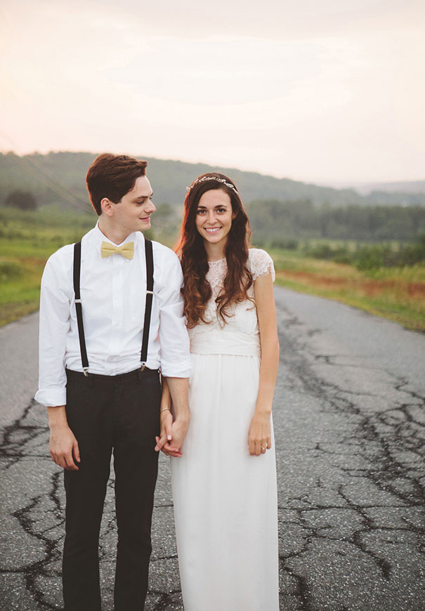 USA-anna-campbell-wedding-dress-maine-country-lakeside-wedding412