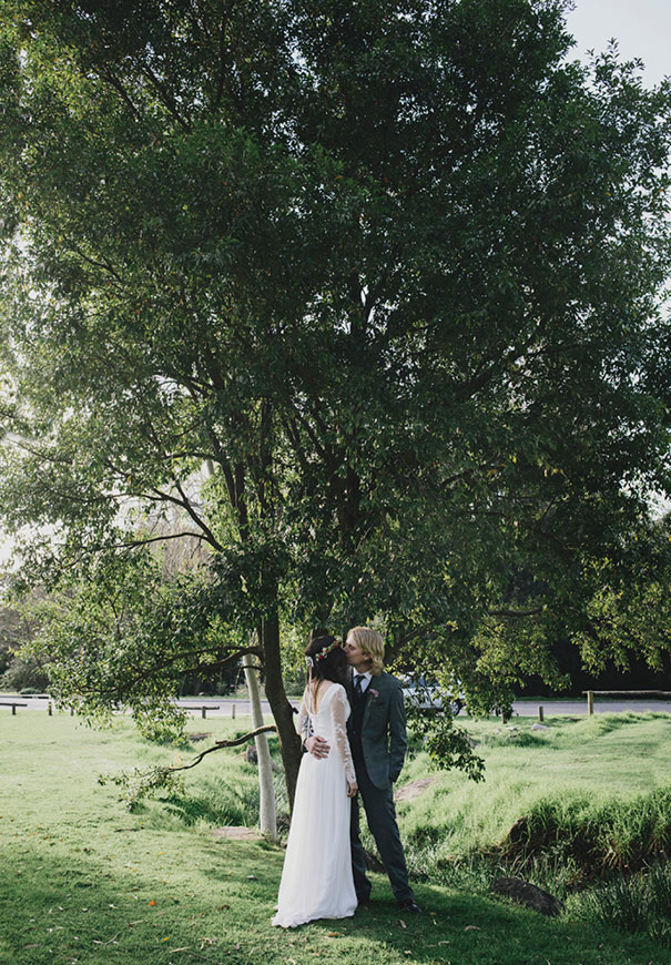 WA-boho-bakcyard-wedding-bride32