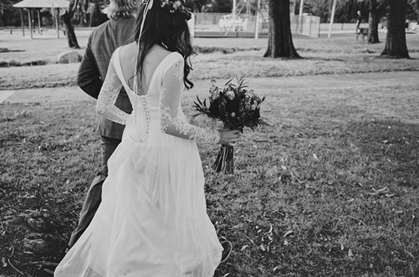 boho-bakcyard-wedding-bride12