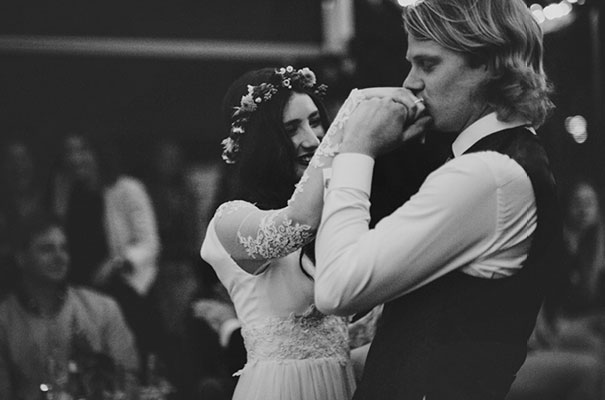 boho-bakcyard-wedding-bride26