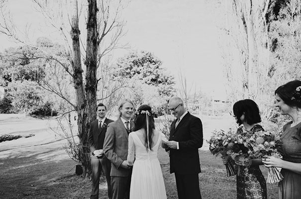 boho-bakcyard-wedding-bride4