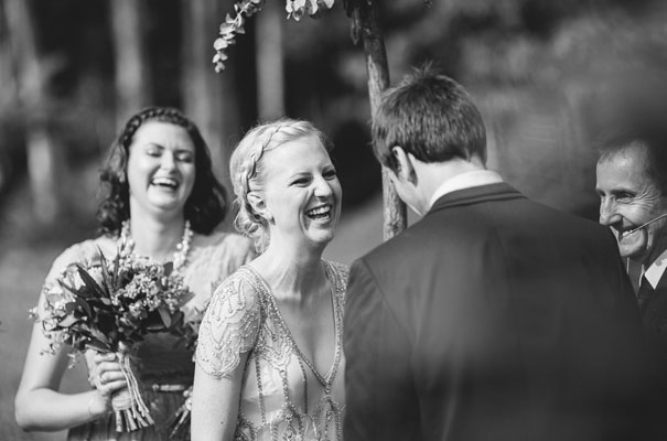 jenny-packham-bride-country-barn-diy-wedding16