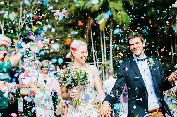 jenny-packham-bride-country-barn-diy-wedding21