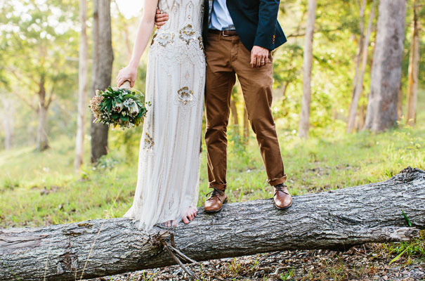 jenny-packham-bride-country-barn-diy-wedding38