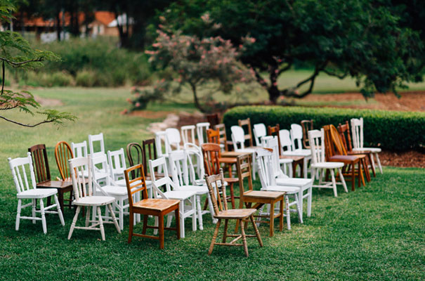 yellow-country-vintage-lace-dress-daisies-wedding-jess-jackson13
