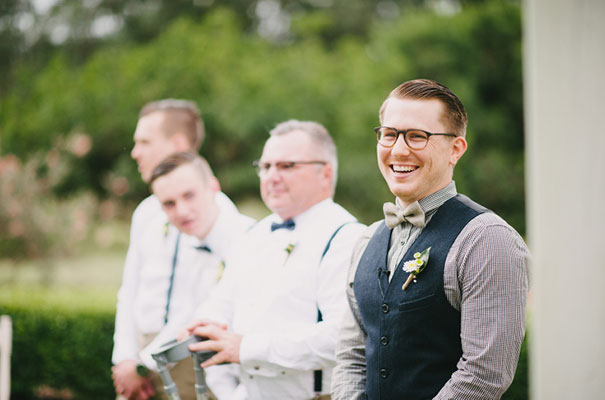 yellow-country-vintage-lace-dress-daisies-wedding-jess-jackson16
