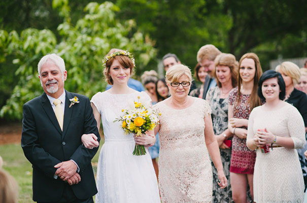 yellow-country-vintage-lace-dress-daisies-wedding-jess-jackson19
