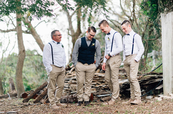 yellow-country-vintage-lace-dress-daisies-wedding-jess-jackson32