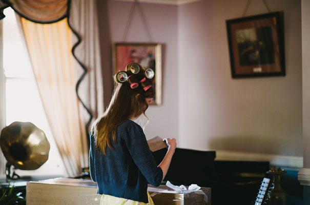 yellow-country-vintage-lace-dress-daisies-wedding-jess-jackson4