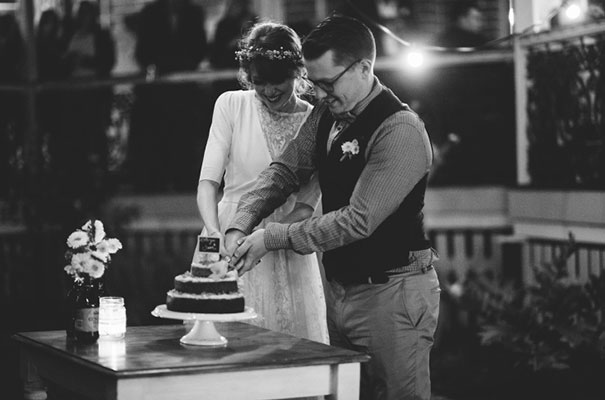 yellow-country-vintage-lace-dress-daisies-wedding-jess-jackson48