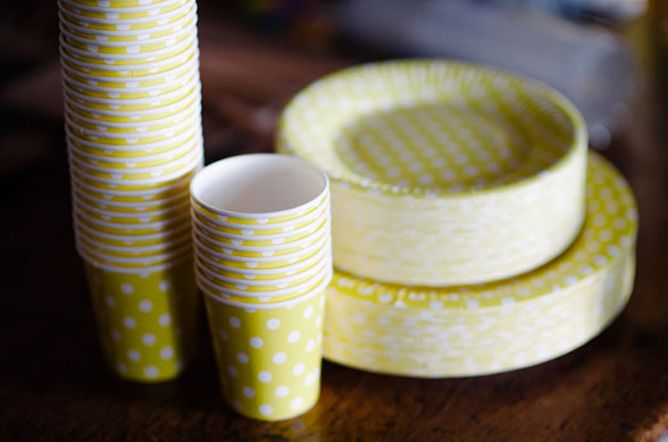 yellow-country-vintage-lace-dress-daisies-wedding-jess-jackson5