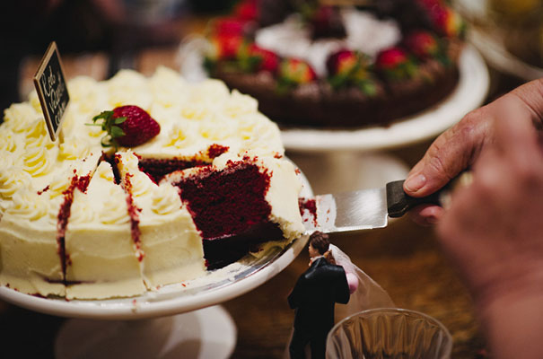 yellow-country-vintage-lace-dress-daisies-wedding-jess-jackson52