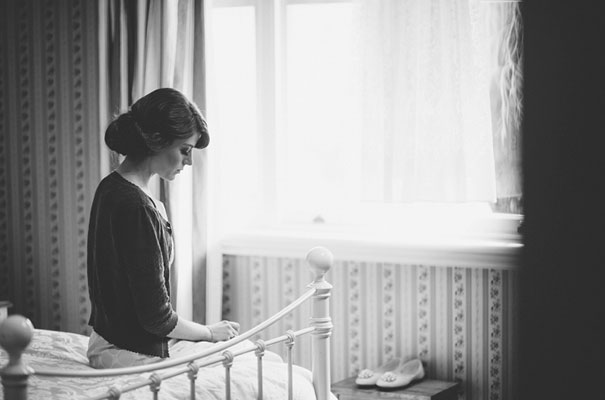 yellow-country-vintage-lace-dress-daisies-wedding-jess-jackson8