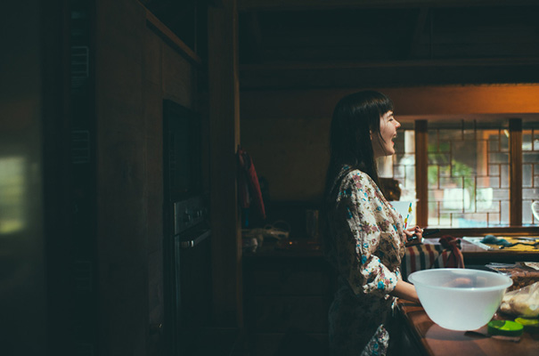 beautiful-country-farm-homemade-rustic-DIY-wedding-bride-groom2