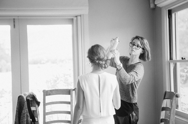 kangaroo-valley-country-wedding-pink-berry-flowers