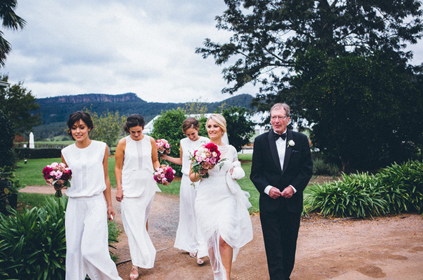 kangaroo-valley-country-wedding-pink-berry-flowers5