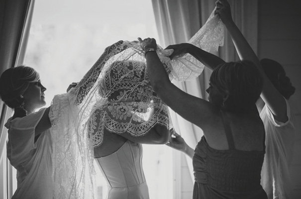 lover-the-label-sunshine-coast-backyard-wedding-yellow-inspiration13