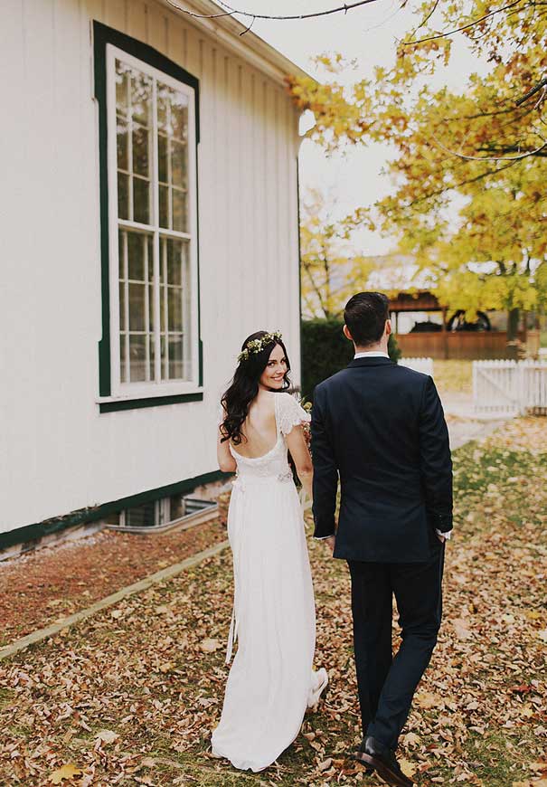 CANADA-grace-loves-lace-bridal-gown-country-barn-wedding510