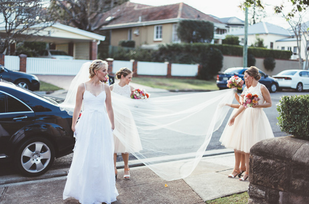 DIY-backyard-wedding-ladder-floral-styling-inspiration19