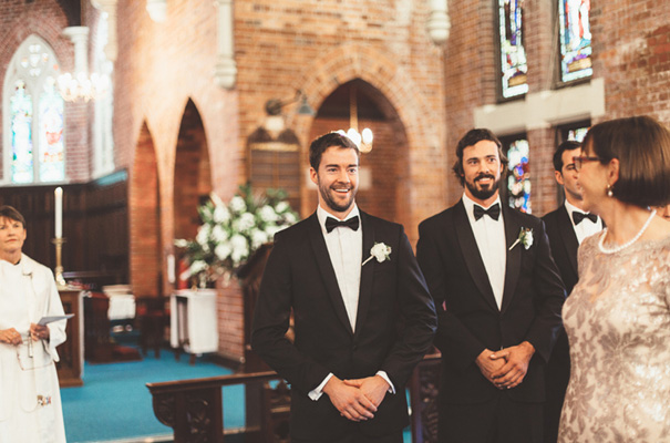 DIY-backyard-wedding-ladder-floral-styling-inspiration20