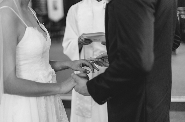 DIY-backyard-wedding-ladder-floral-styling-inspiration21