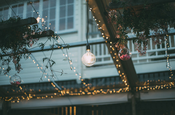 DIY-backyard-wedding-ladder-floral-styling-inspiration32